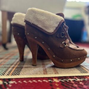 Guess GW Bountiful suede and faux shearling platform heeled boot